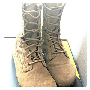 BELLEVILLE TR105. TACTICAL RESEARCH. Coyote!